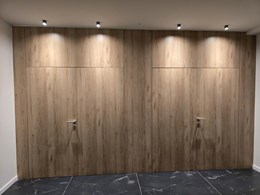 panelado con puertas enrasadas